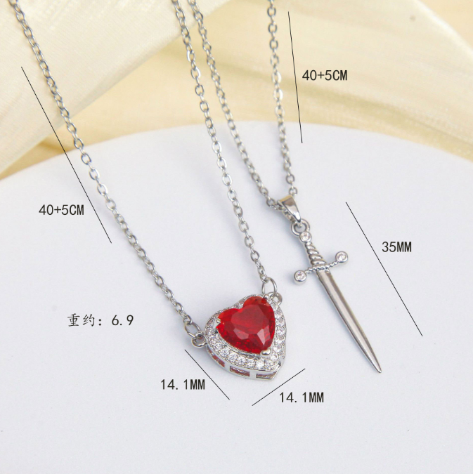 Collar Dúo de Corazón y Espada 🗡️❤️ 2 EN 1