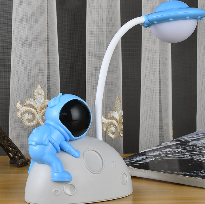 Lámpara de noche con forma de astronauta