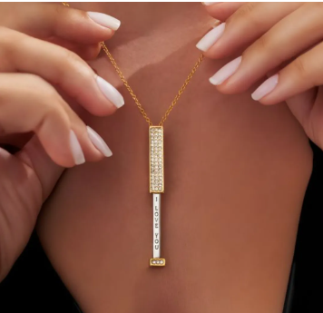 Collar Love con mecanismo para abrir el dije y mostrar I Love You