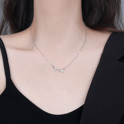 Collar Tulipán + Caja de Regalo en Forma de Corona