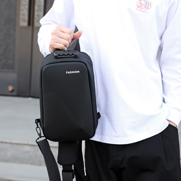 Mochila Slim Bag resistente al agua que protege tus cosas en la lluvia