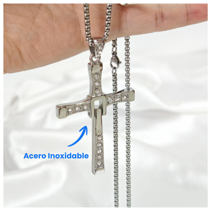 Medidas del collar cruz de Toretto: dije de 6.5 cm de largo por 4.5 cm de ancho