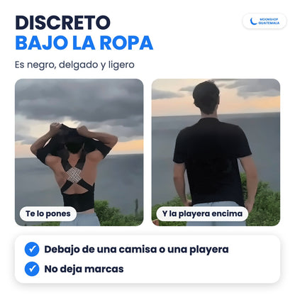 Hombre con el corrector de postura puesto y después con una playera negra encima: no se nota debajo de la ropa